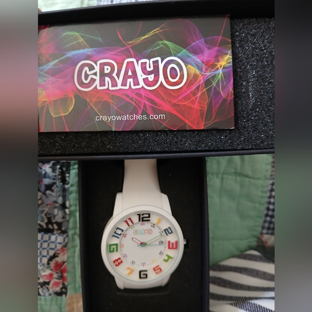 Crayo Women's Festival White Silicone-Band Watch with Date Cracr2001 New - Picture 3 of 5